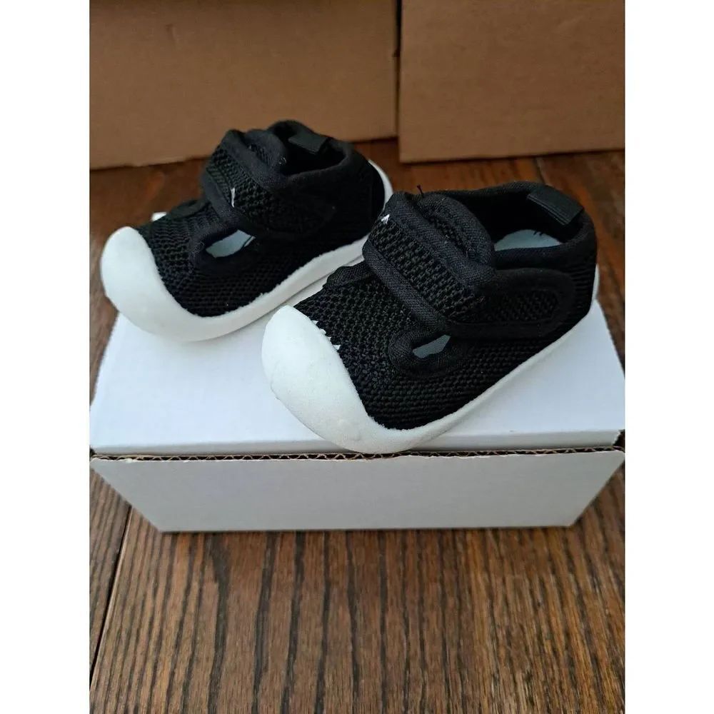 New Infant Baby 7 Month Black Hook and Loop Sneakers Casual Shoes Hard Soles